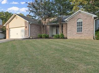 2801 Mount Vernon Dr, Benton, AR 72015