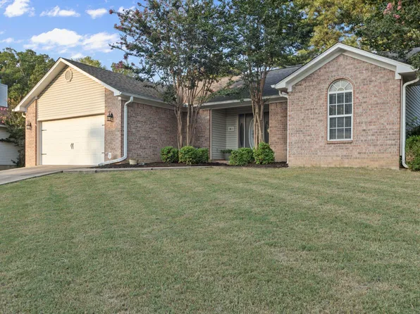 2801 Mount Vernon Dr, Benton, AR 72015