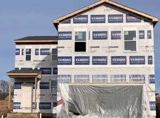 172 Shelton Place Dr, Evans City, PA 16033