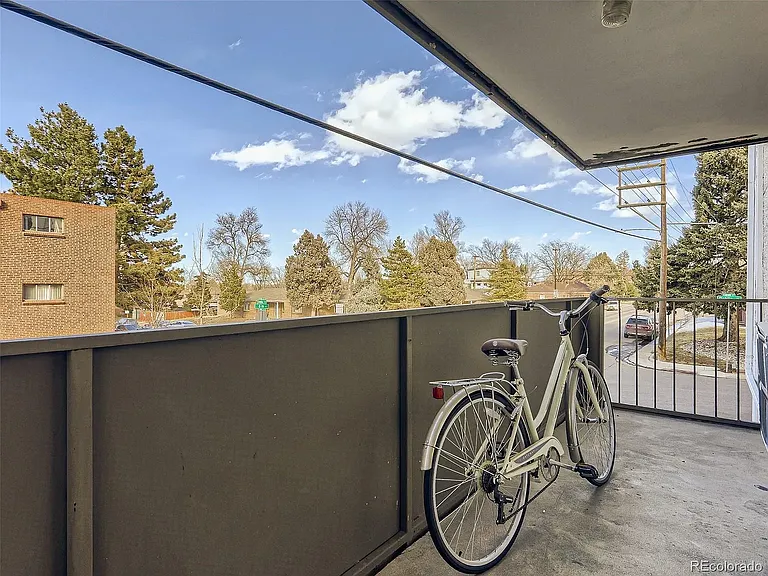 799 Dahlia St #204 — Photo 9