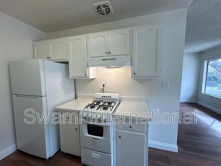 9781 Acacia Ave #10 — Photo 4