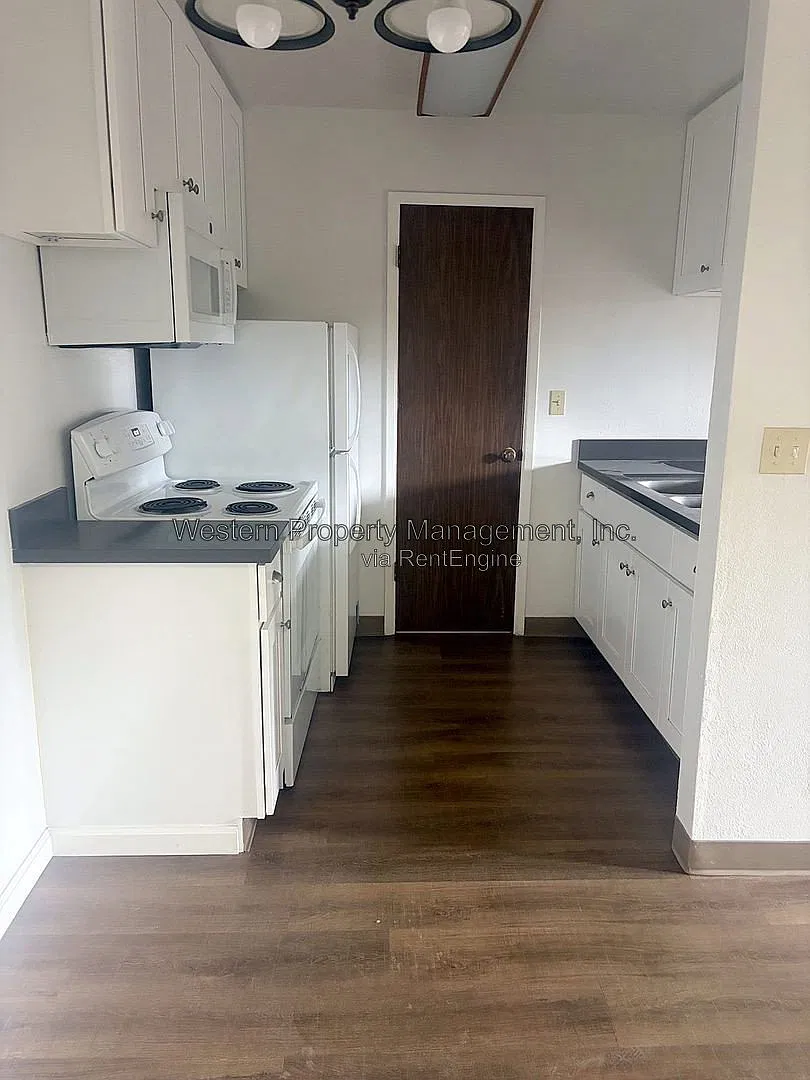 1 bed, 1.0 bath, 500 sqft, $2,395 — Photo 1