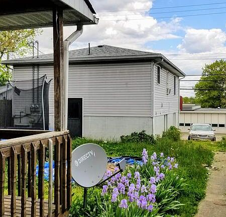 2nd image of 416 Harrison Ave #416B