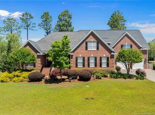 6772 Surrey Rd, Fayetteville, NC 28306