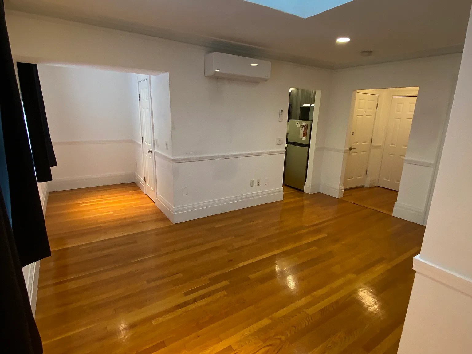 Studio, 450 sqft, $2,700 — Photo 3