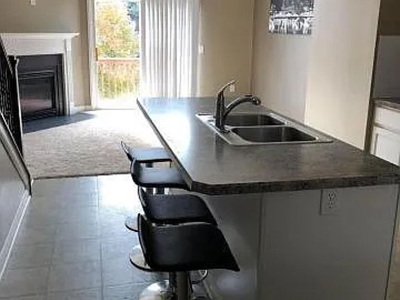 4th image of 6171 Cenpac Ave