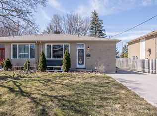 6 Davis Rd, Aurora, ON L4G 2B5