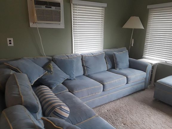 COMPHY-COMPHY!!!!! W/AC