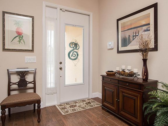 3rd image of 483 Venetian Villa Dr
