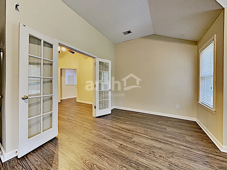 9289 Oakengate Cv — Photo 11