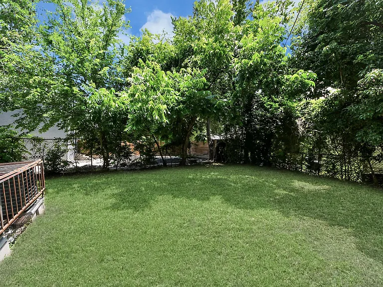 3012 Isabella St #B — Photo 41
