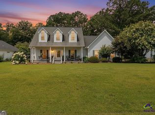 1142 Alma Dr, Macon, GA 31216