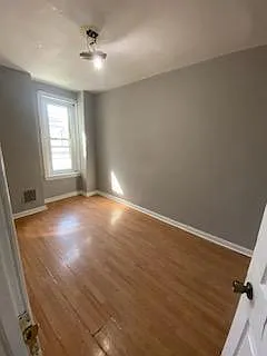 2530 W Gordon St — Photo 4