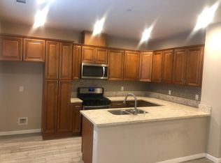 14970 Arrow Blvd #10, Fontana, CA 92335