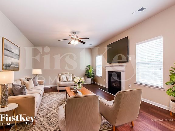 3rd image of 9730 Loughlin Ln