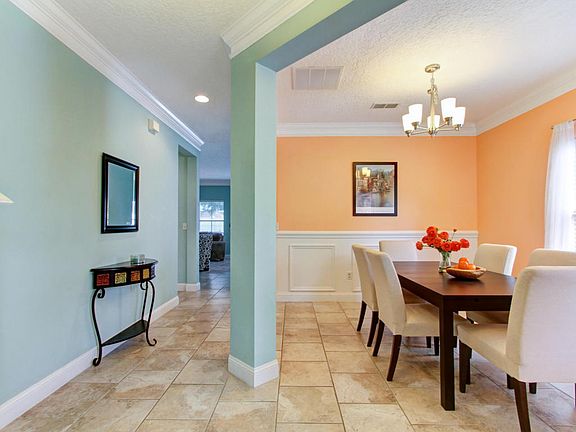 4th image of 6230 Pendragon Pl