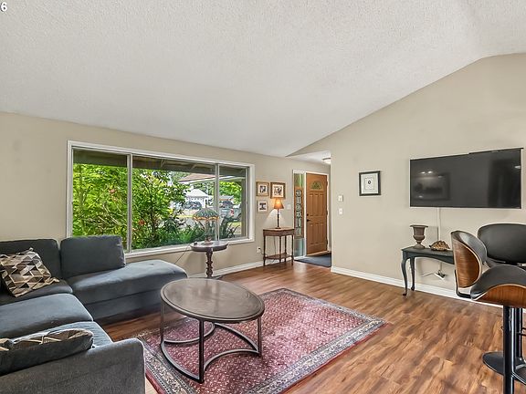 3rd image of 12201 SE 11th St
