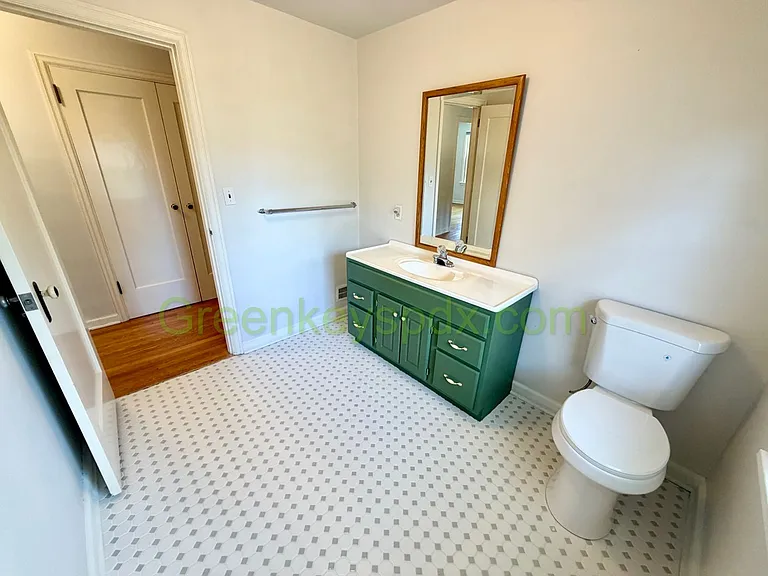 2101 N Rosa Parks Way — Photo 33