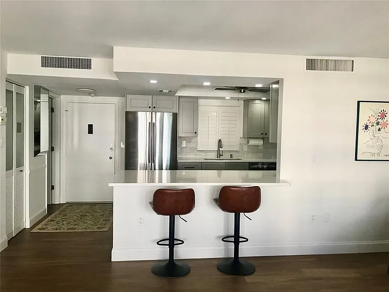 800 Benjamin Franklin Dr #704 — Photo 7