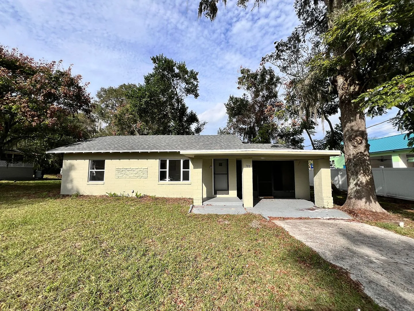 House in Deland — Photo 1