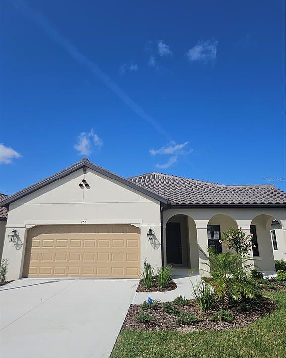 1st image of 208 BRINDISI CIRCLE