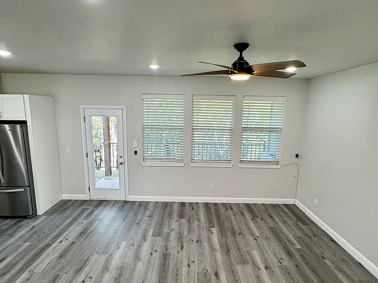2611 Lakeridge Dr — Photo 5