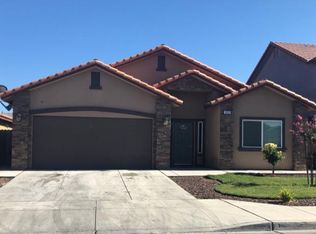 1372 Oso Dr, Madera, CA 93638