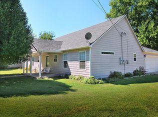 1023 N 13th St, Independence, KS 67301