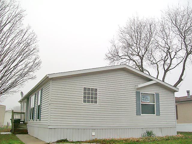 1st image of 142 Carmell St