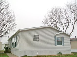 142 Carmell St, Belleville, MI 48111