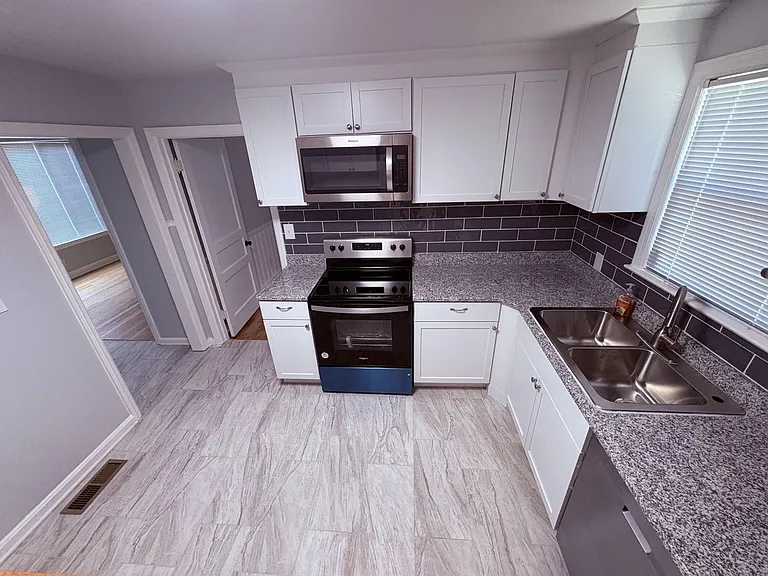 235 Madison Blvd — Photo 11