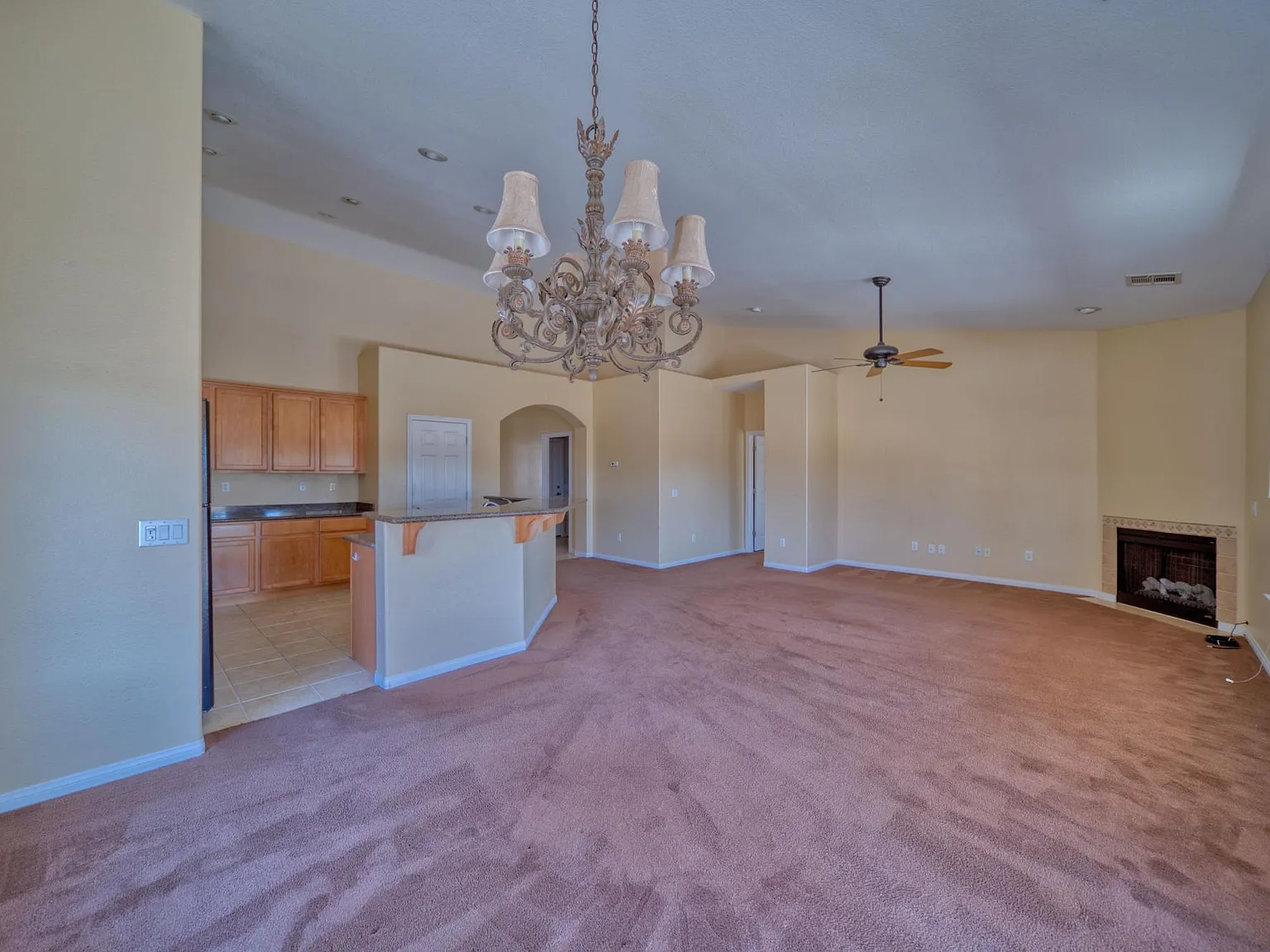 3 bed, 1732 sqft, $1,800 — Photo 4