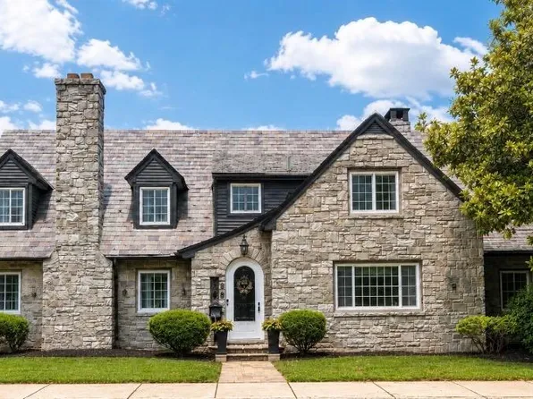 98 Highland Ave, Ephrata, PA 17522