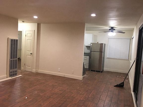 2nd image of 509 Serra Dr #3
