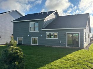 4107 Ramsay Way, Waconia, MN 55387