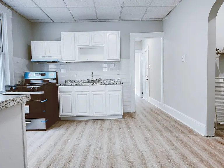 264 Lexington Ave #1R — Photo 5