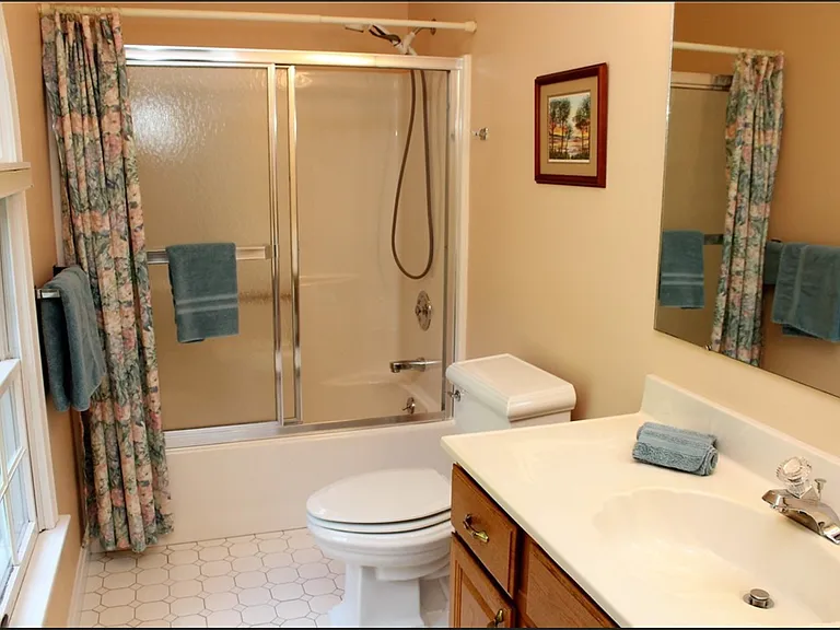 7217 Pine Tree Ct — Photo 26