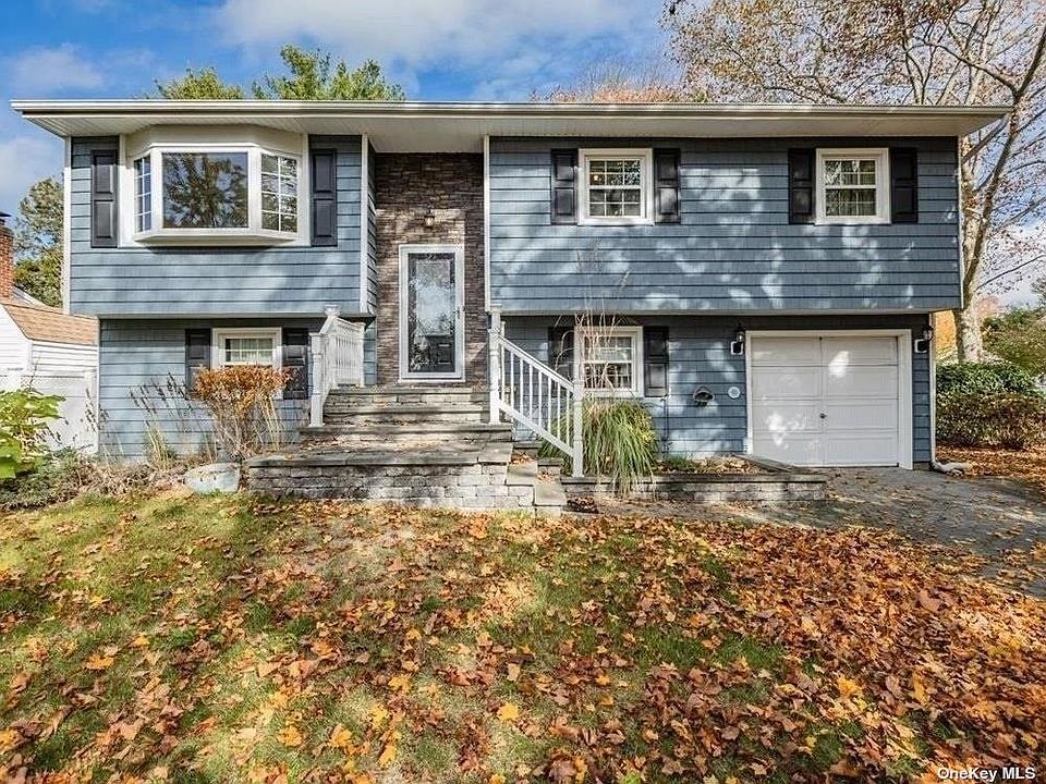1st image of 23 Wentworth Dr