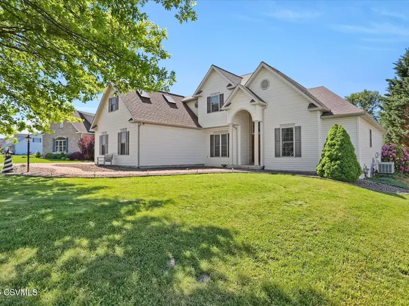 14 Quarry Dr, Watsontown, PA 17777