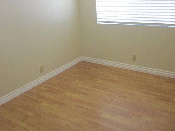 5th image of 1615 E Broadway APT G