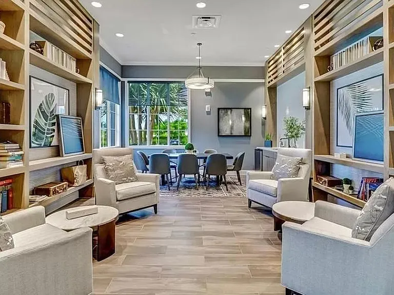 9134 Cayman Dr — Photo 38
