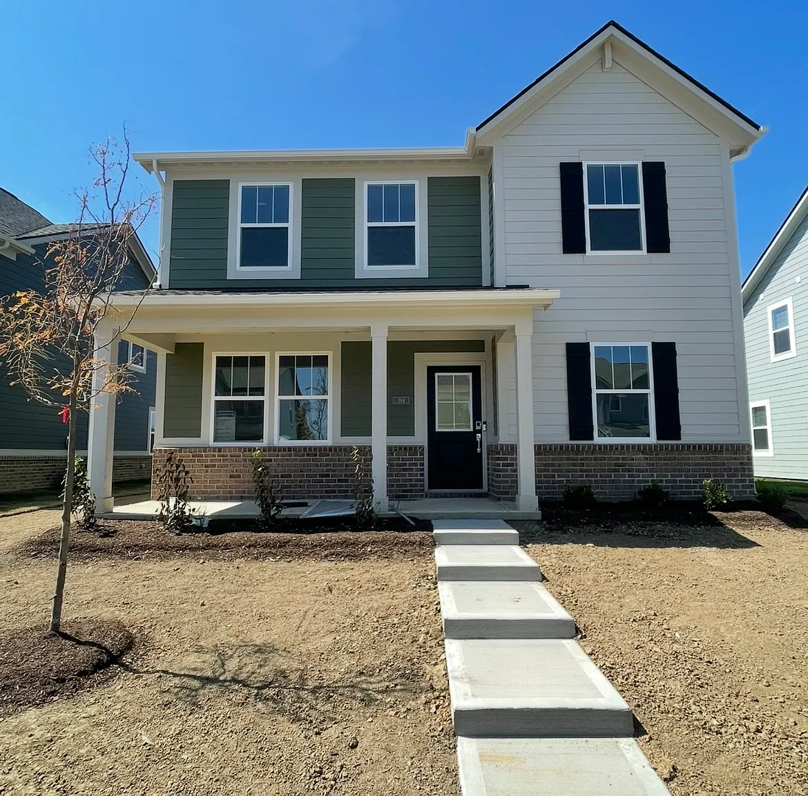 4 bed, 2329 sqft, $2,700 — Photo 1