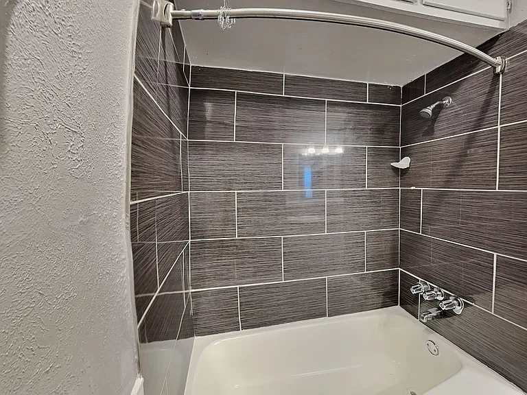 5601 Birchman Ave — Photo 15