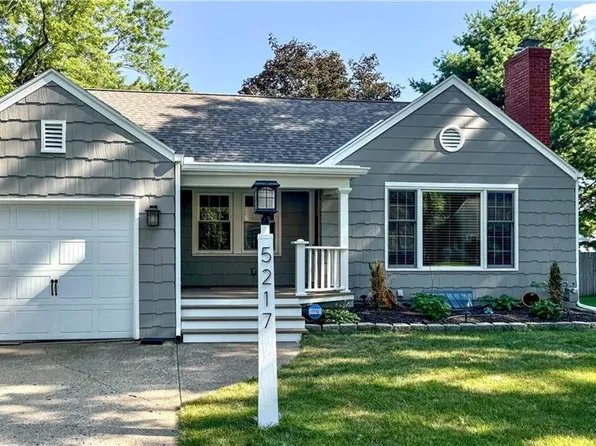 5217 W 58th St, Roeland Park, KS 66205