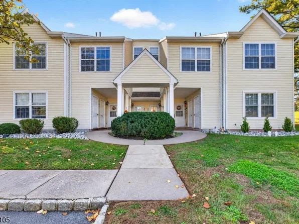 403 Hunt Dr, Holland Twp., NJ 08848