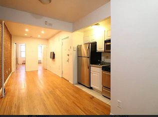 442 W 45th St #4Y, New York, NY 10036