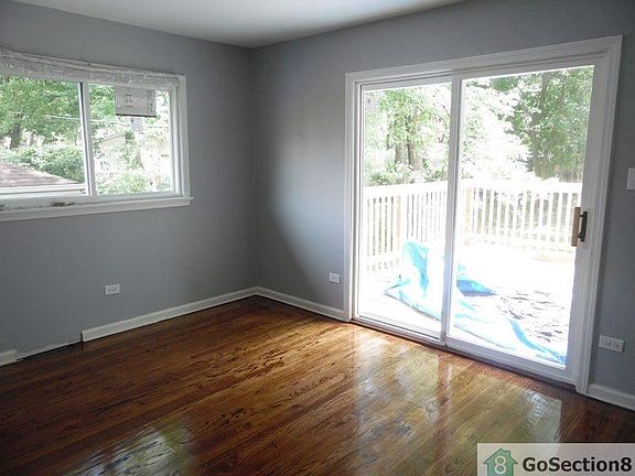 4th image of 1825 172nd St