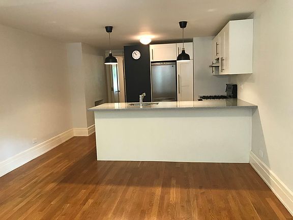 3rd image of 31 Joralemon St #1