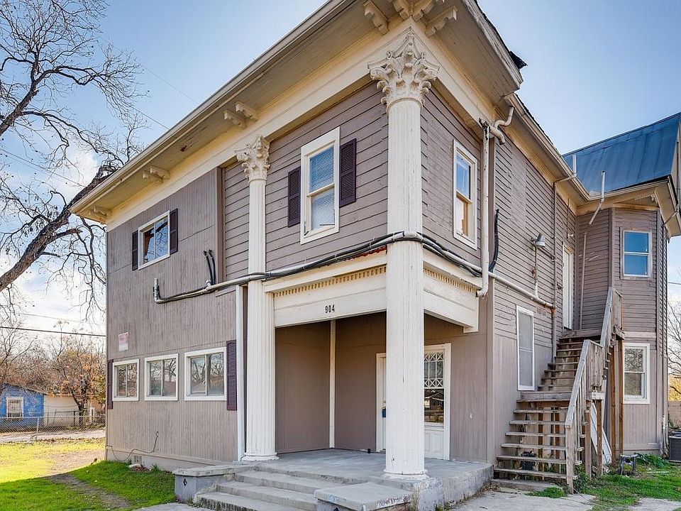 1st image of 904 Arbor Pl #4