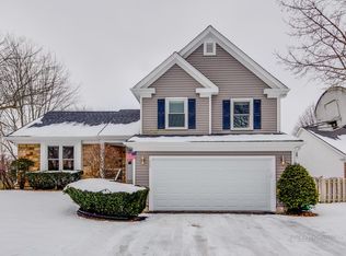 225 Stanton Dr, Buffalo Grove, IL